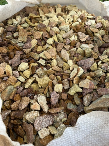 Златолит персиковый декоративная каменная крошка купить в Верхнем Тагиле