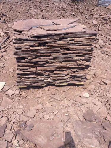 Плитняк лемезит бордовый для цоколя 1,5-2 см купить в Верхнем Тагиле