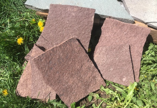 Плитняк лемезит бордовый для цоколя 1,5-2 см купить в Верхнем Тагиле