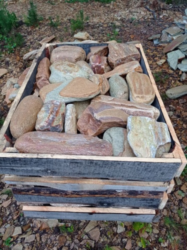 Златолит жёлтый, жёлто-зелёный глыбки и валуны для ланшафтного дизайна купить в Верхнем Тагиле