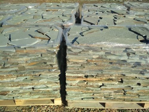 Плитняк златолит зелёный для цоколя, отмостки купить в Верхнем Тагиле