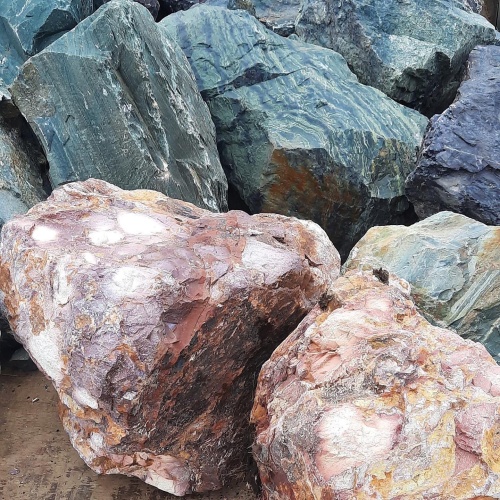 Ландшафтные глыбы красно-фиолетовые 200-1000 килограмм купить в Верхнем Тагиле