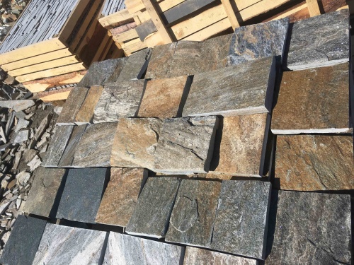 Плитка пилёная златолит Уральский для цоколя, отмостки купить в Верхнем Тагиле