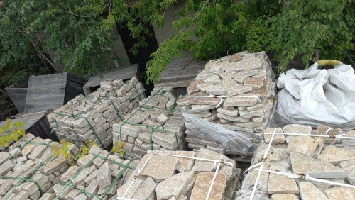 Гранитный плитняк галтованный для парковки купить в Верхнем Тагиле