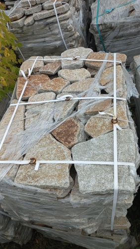 Плитняк галтованный гранитный для ландшафтного дизайна купить в Верхнем Тагиле