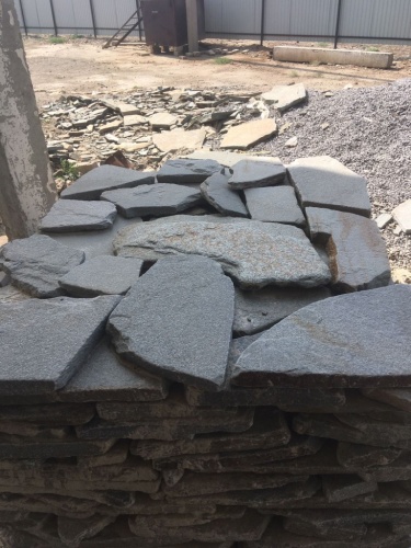 Златолит серебристый галтованный для лестниц купить в Верхнем Тагиле